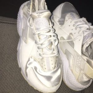 Nike Shoes - good condition Nike Shoes - good condition